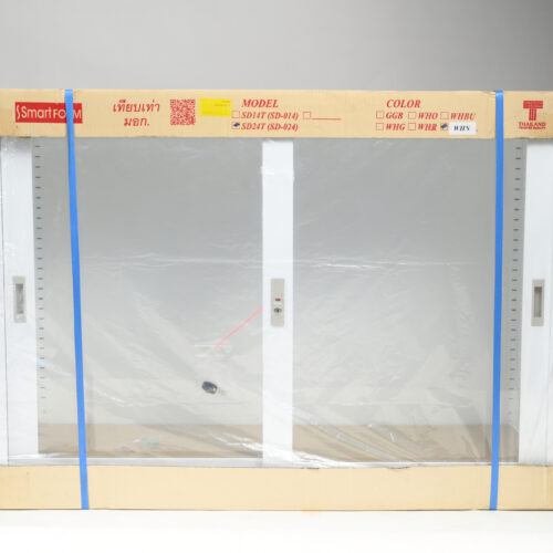 ตู้เหล็กแบบเตี้ยบานเลื่อนกระจกพร้อมฐานรอง